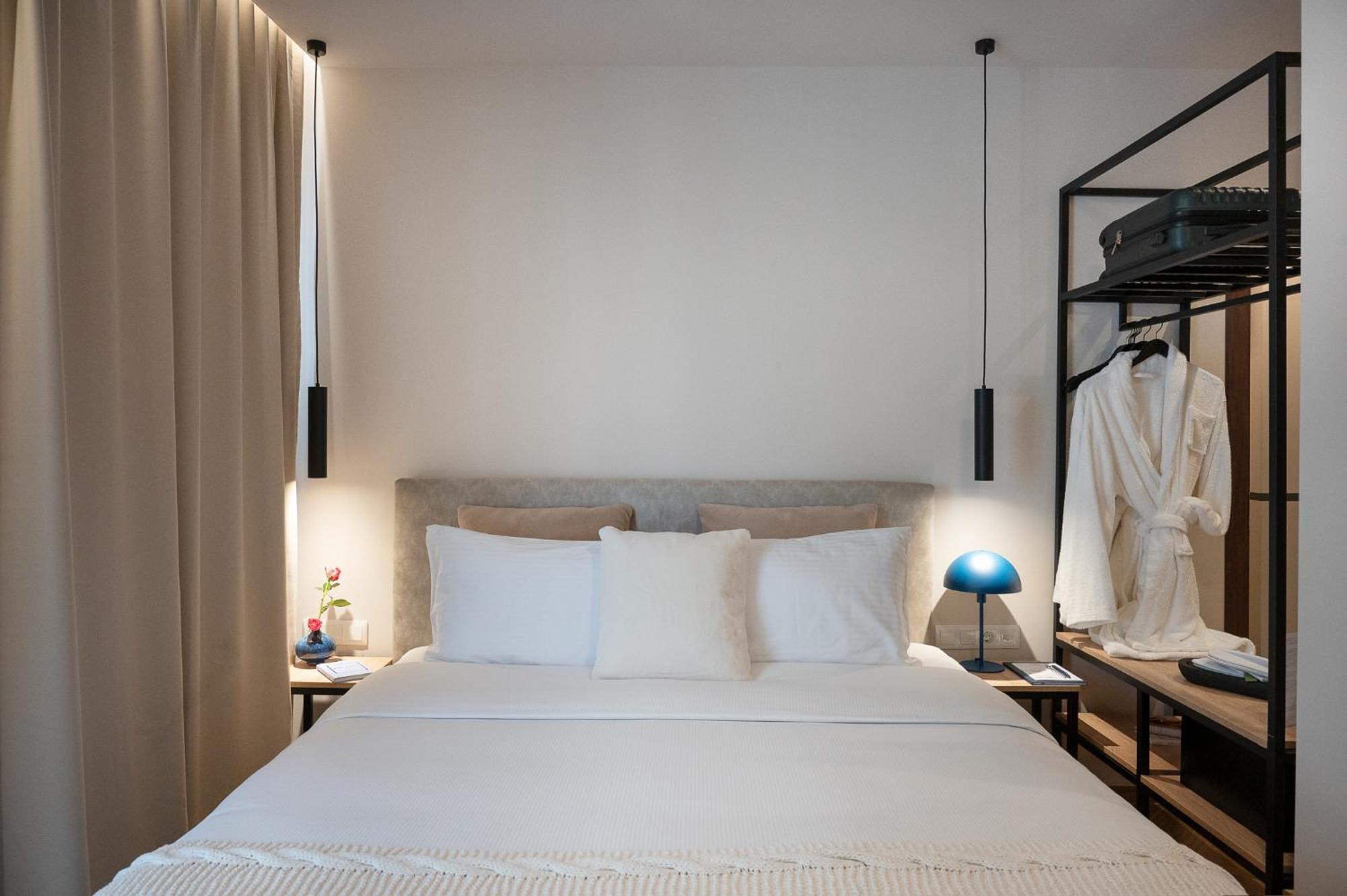 Ira - Ηρα Hotel Каламата Екстериор снимка