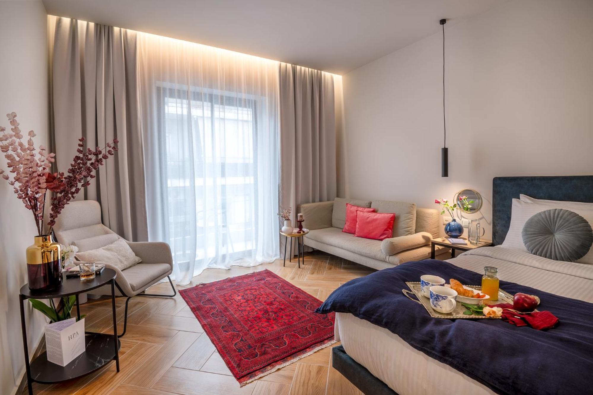 Ira - Ηρα Hotel Каламата Екстериор снимка