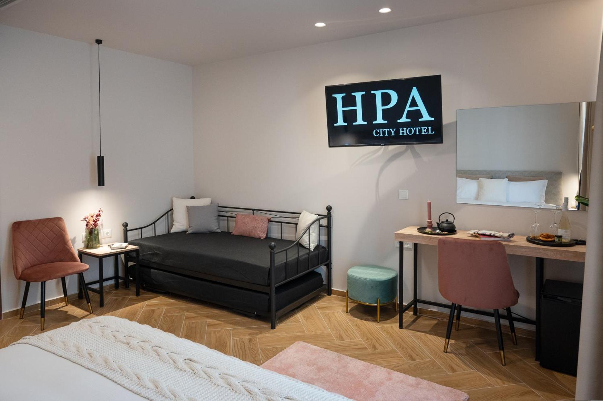 Ira - Ηρα Hotel Каламата Екстериор снимка
