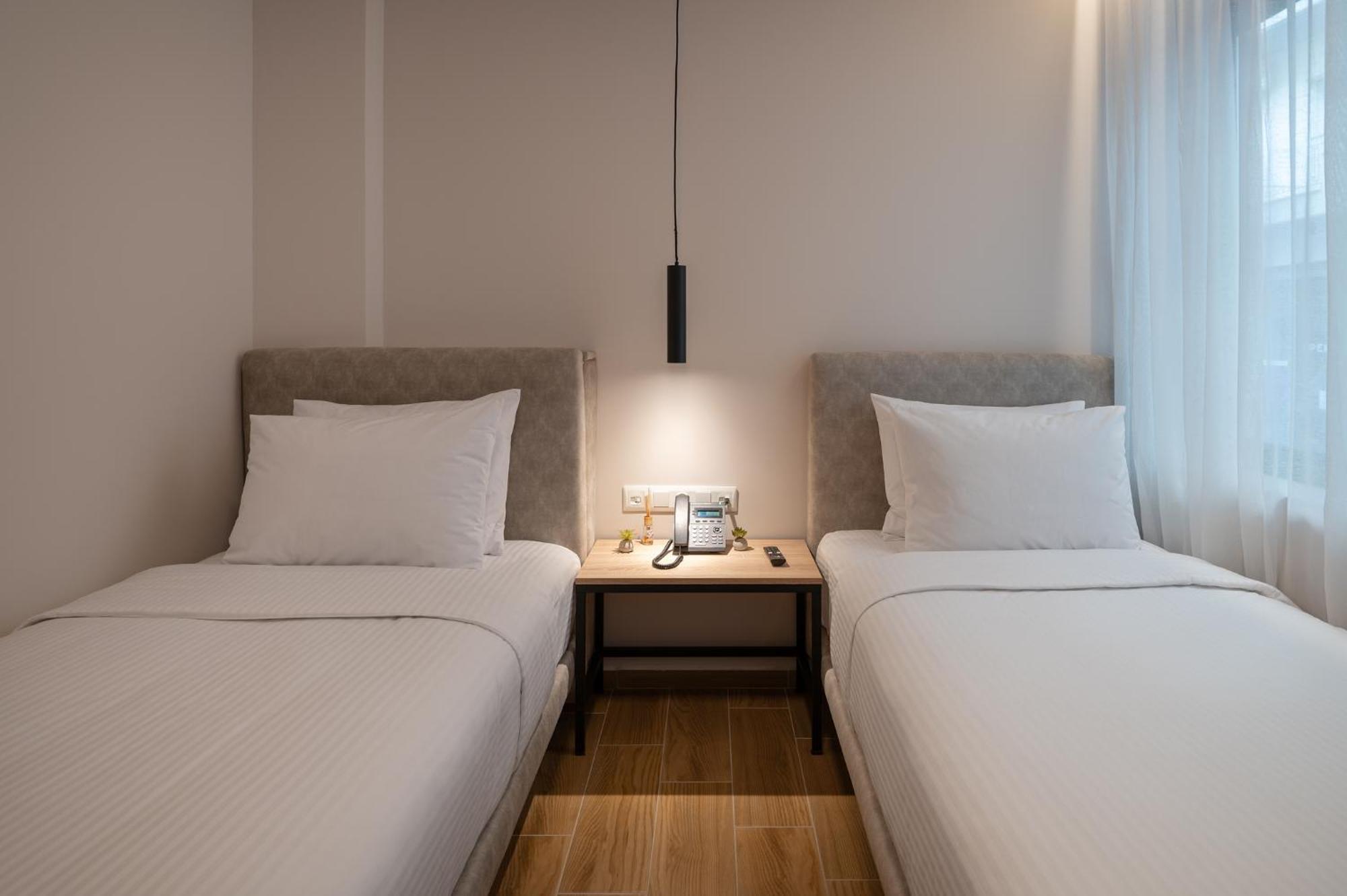 Ira - Ηρα Hotel Каламата Екстериор снимка